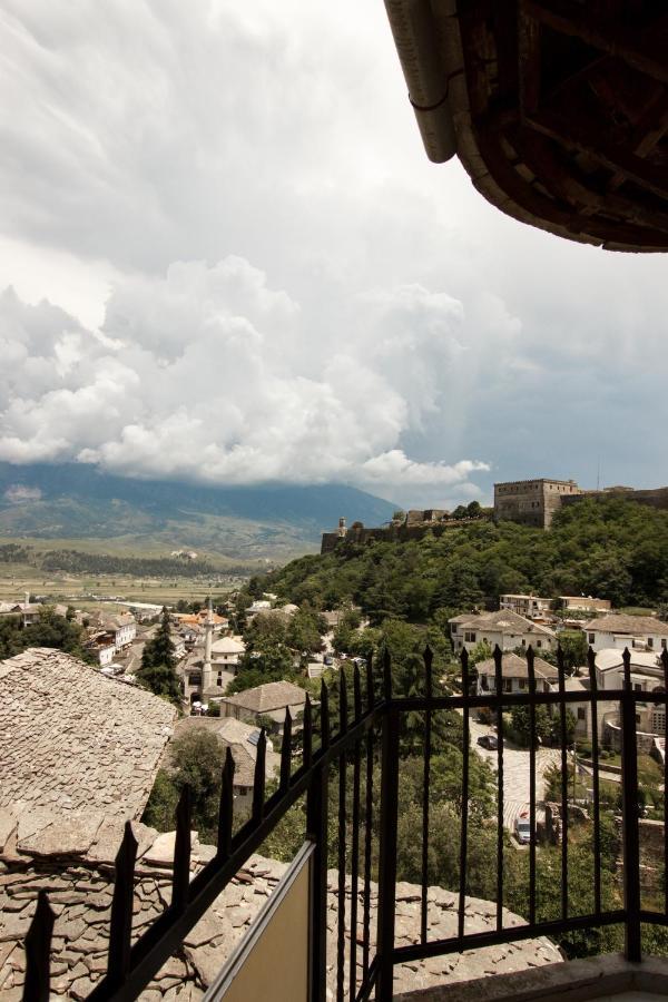 Emblematic House Apartment 2 Gjirokastër 외부 사진