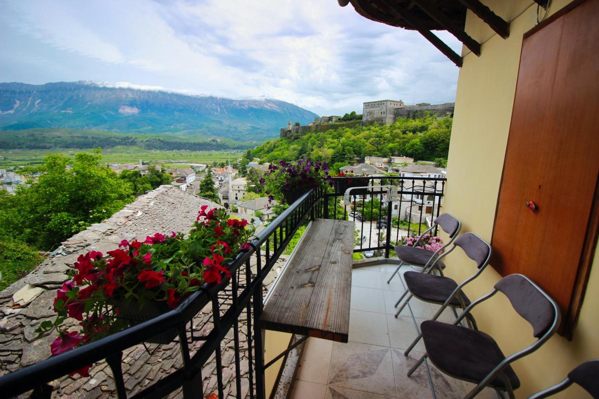 Emblematic House Apartment 2 Gjirokastër 외부 사진