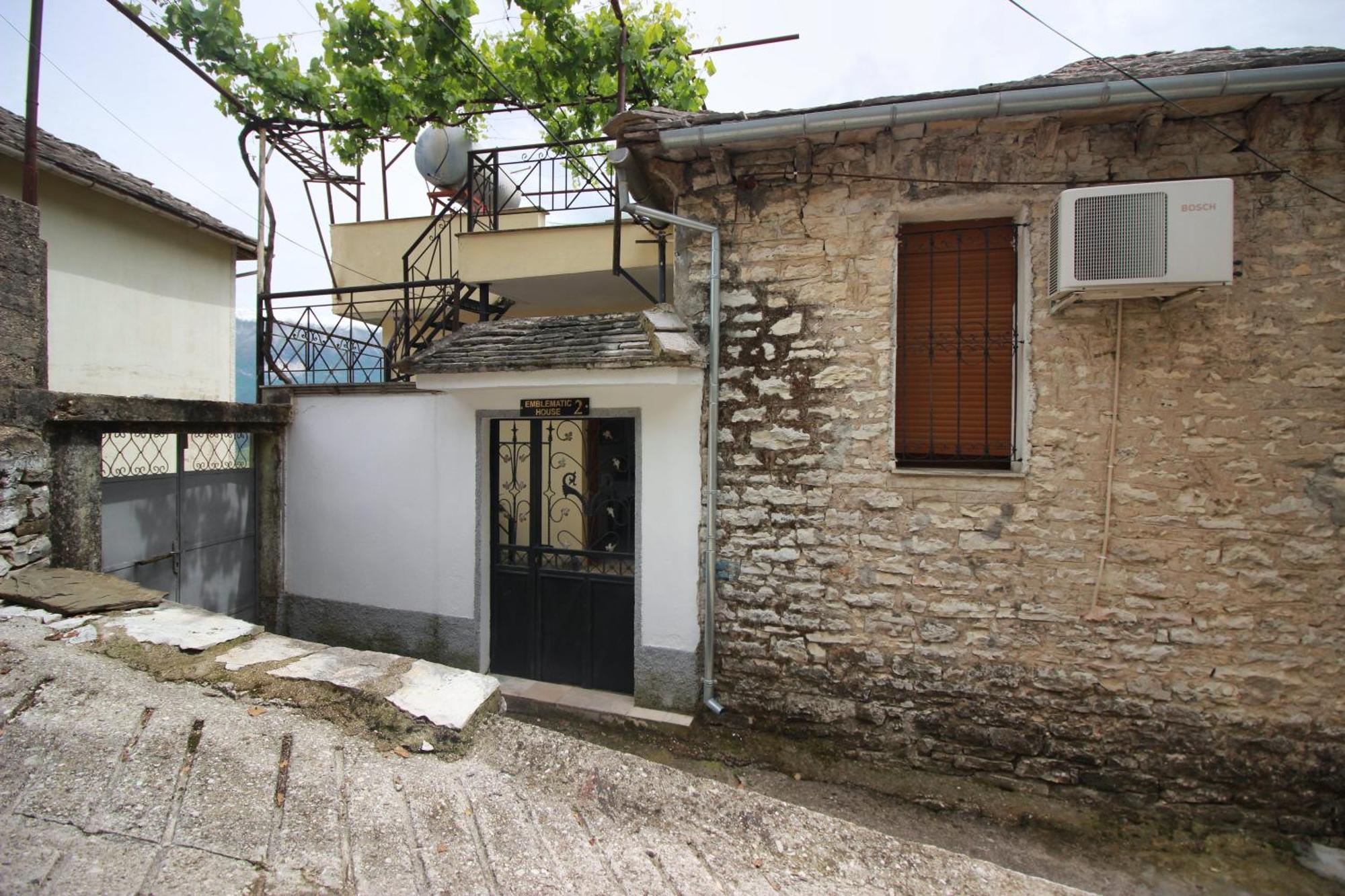 Emblematic House Apartment 2 Gjirokastër 외부 사진
