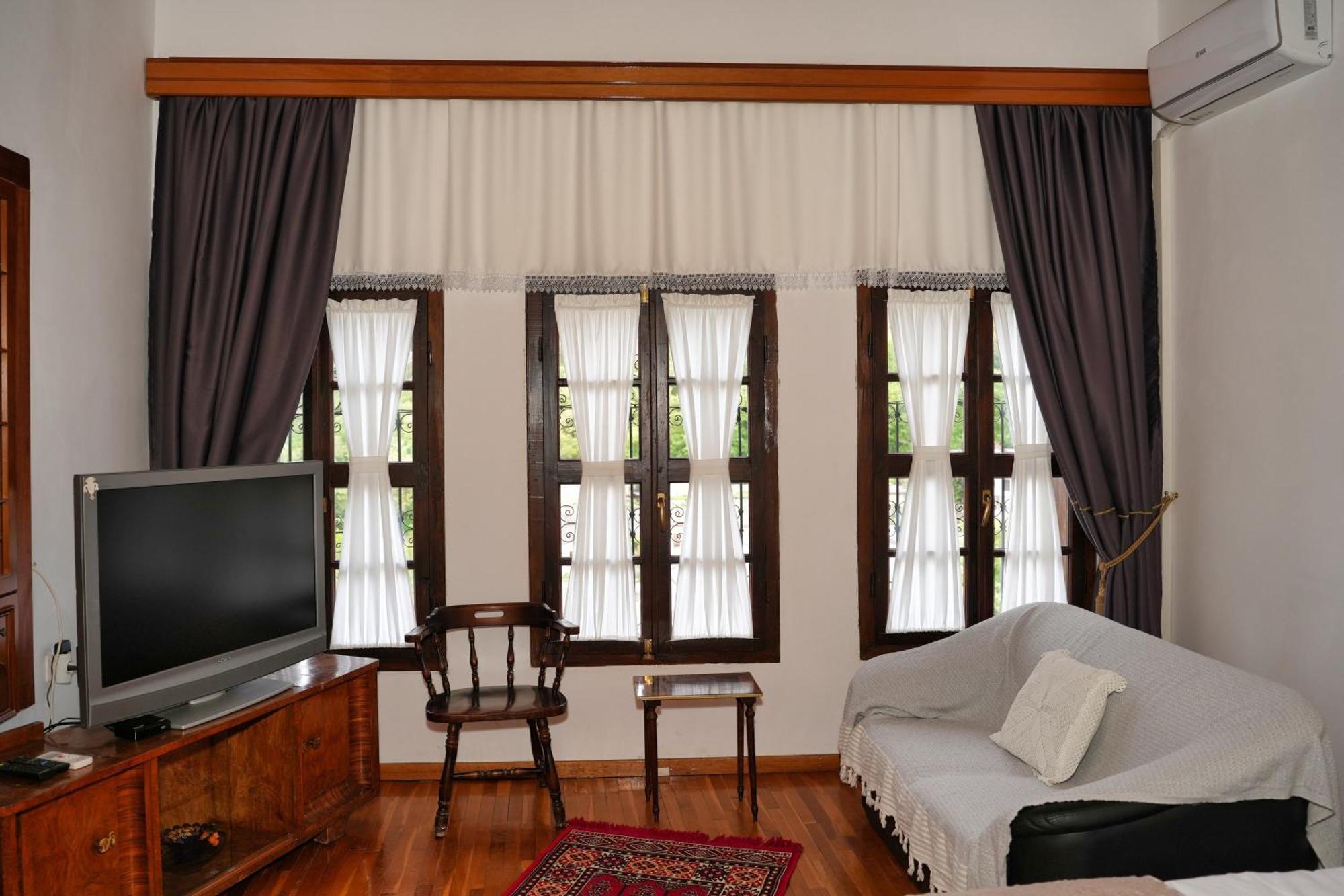 Emblematic House Apartment 2 Gjirokastër 외부 사진